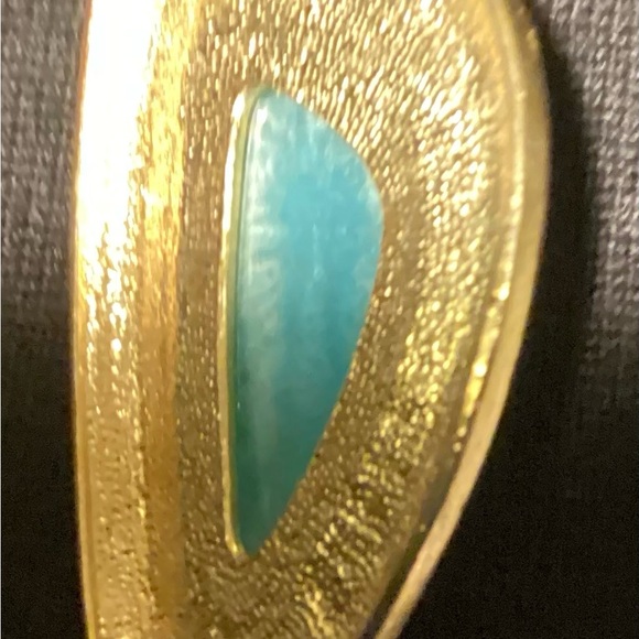 Turquoise Like Stone Pendant with Faux diamonds necklace pendant - Picture 6 of 6